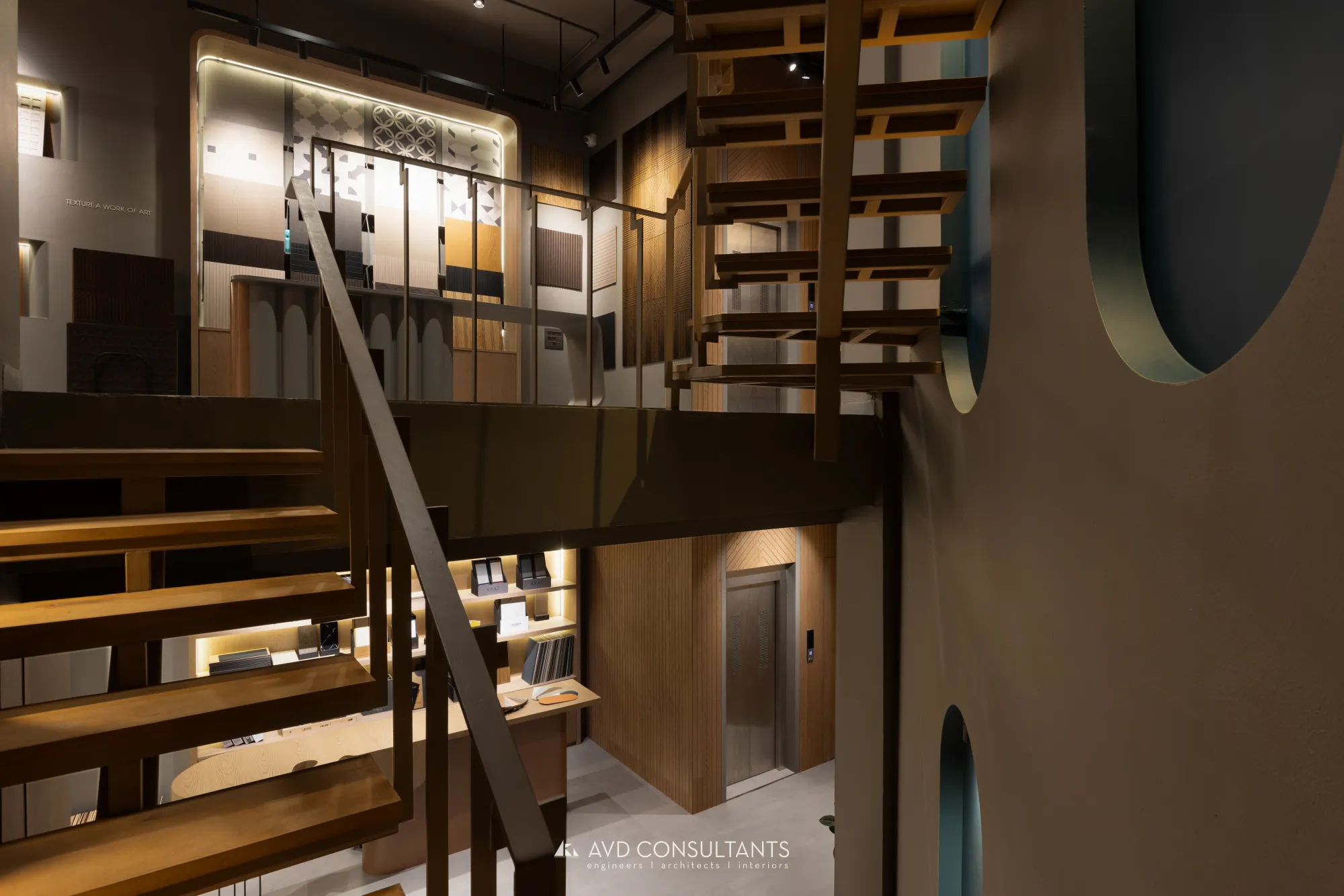 KAAZ Showroom — view 9